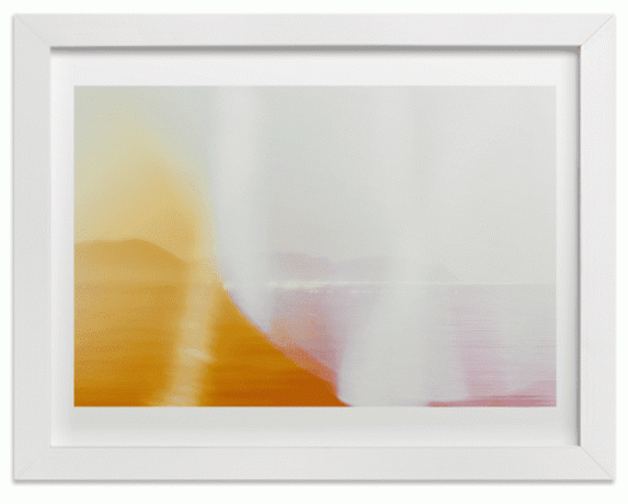 Impressão de fotos coloridas em moldura branca